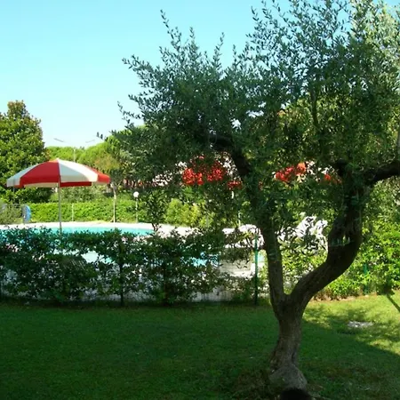 Apartment With Shared Pool For Eight Guests